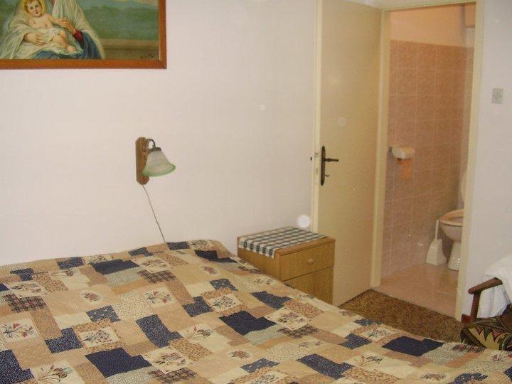 Guest House Darinka Draga Bašćanska Ruang foto
