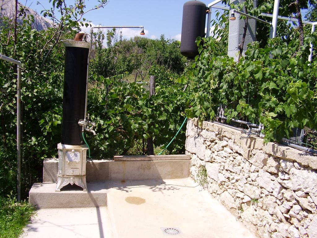 Guest House Darinka Draga Bašćanska Bagian luar foto
