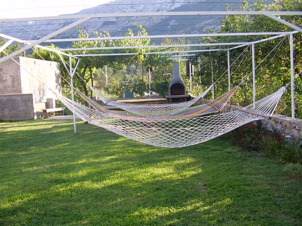 Guest House Darinka Draga Bašćanska Bagian luar foto